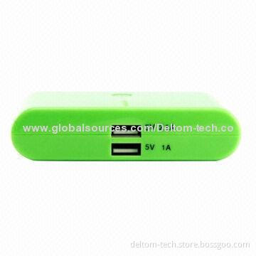 Large capacity 12,000mAh mobile phone charging stations for iPhone and Samsung